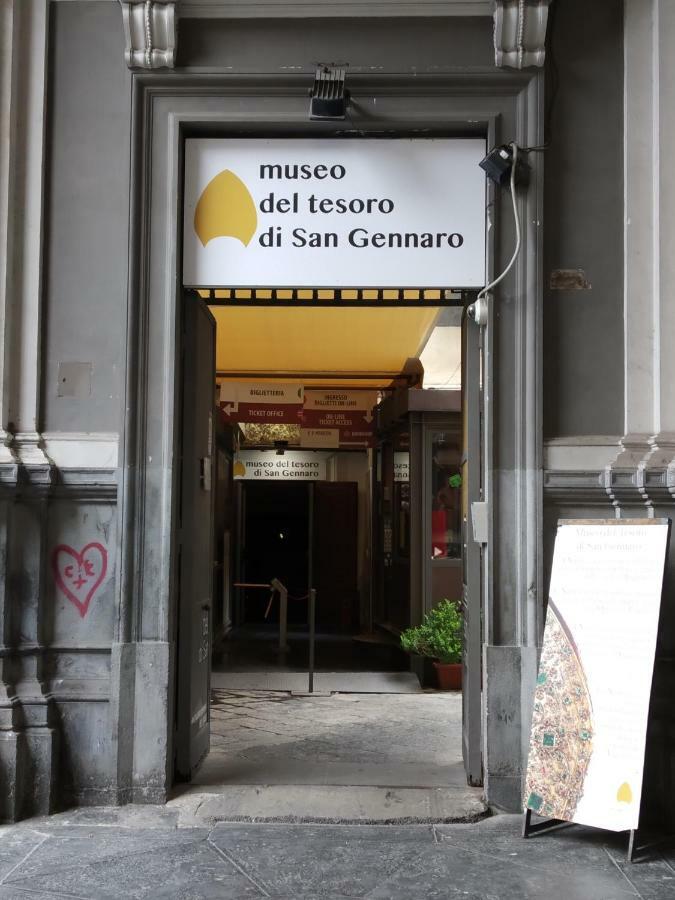 Non Ci Resta Che Napoli Bed & Breakfast Exterior photo