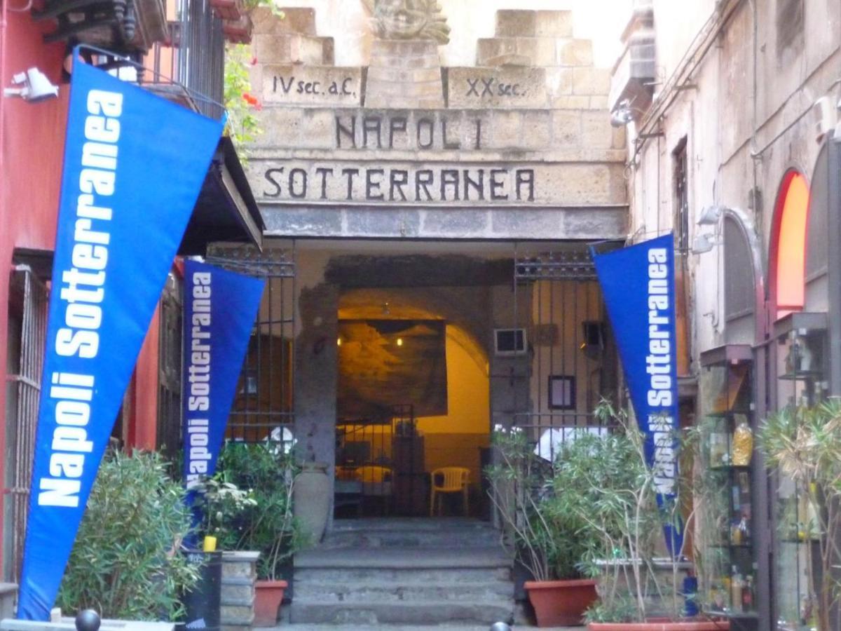 Non Ci Resta Che Napoli Bed & Breakfast Exterior photo